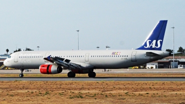 OY-KBL (1619) 2001 Airbus A321-232