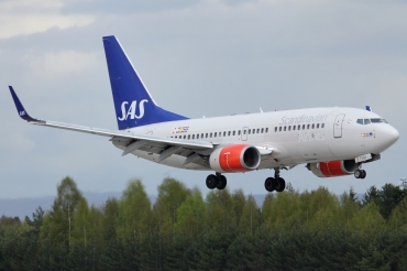 LN-TUM (29098) 2002 Boeing 737-705(WL)