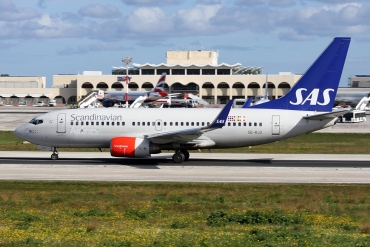 SE-RJU · Boeing 737-76N(WL) · (MLA / LMML)