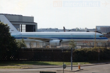 G-IEAD (24771) 1990 Boeing 757-236