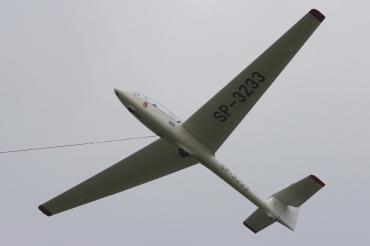 SP-3233 · SZD-50-3 Puchacz · (EPST)