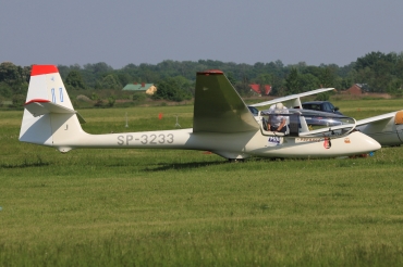SP-3233 · SZD-50-3 Puchacz · (EPST)