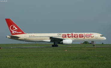 TC-OGT (29308) 2000 Boeing 757-256
