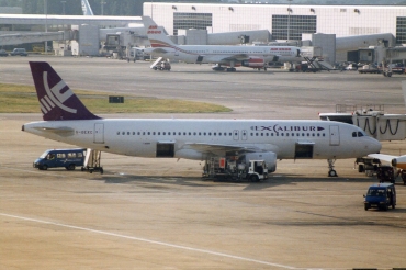 G-OEXC (349) 1992 Airbus A320-212