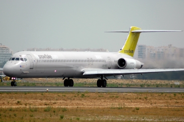 LN-ROS (49421) 1986 McDonnell Douglas MD-82