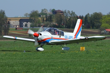 SP-APS Zlin Z-242