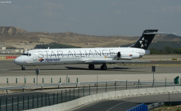 EC-KAZ (cn 49614) McDonnell Douglas MD-87