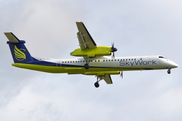 HB-JGA (cn 04198) Dash 8-Q402