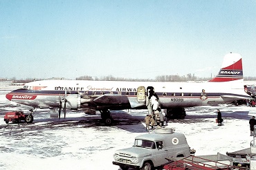 N90881 (43105) 1947 Douglas DC-6