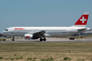 HB-IJR (703) 1997 Airbus A320-214