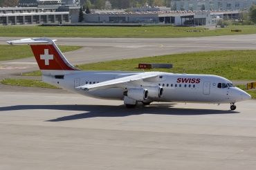 HB-IXT, (cn E3259), British Aerospace Avro 146-RJ100