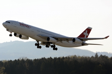 HB-JMF (561) 2003 Airbus A340-313
