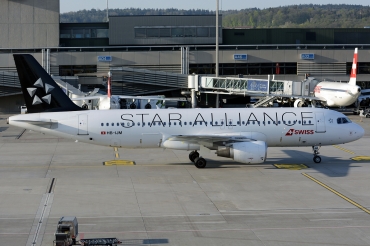 HB-IJM (635) 1996 Airbus A320-214