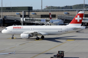 HB-JLQ (4673) 2011 Airbus A320-214