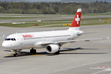 HB-IJF (562) 1995 Airbus A320-214