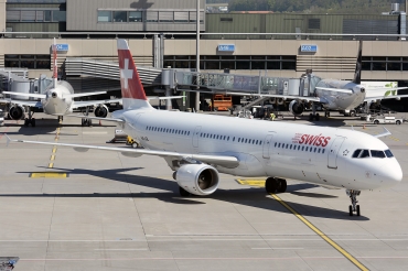 HB-IOL (1144) 1999 Airbus A321-111