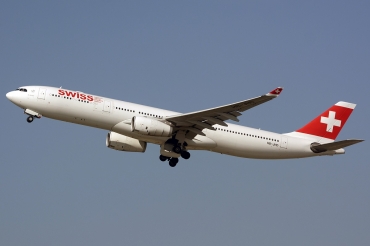 HB-JHD, (cn 1026), Airbus A330-343