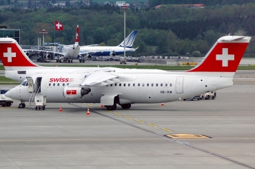 HB-IXW (E3272) 1995 British Aerospace Avro RJ100