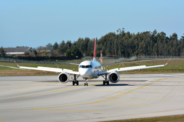 HB-JBF (50015) 2017 Bombardier CSeries CS100