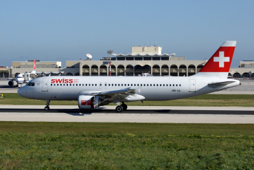 HB-IJL (603) 1996 Airbus A320-214