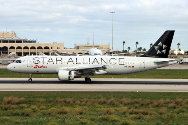 HB-IJM (635) 1996 Airbus A320-214
