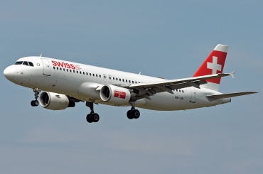 HB-IJN (643) 1996 Airbus A320-214