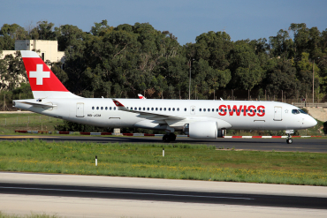 HB-JCM (55030) 2018 Bombardier CSeries CS300