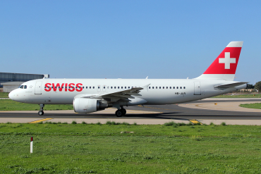 HB-JLR (5037) 2012 Airbus A320-214