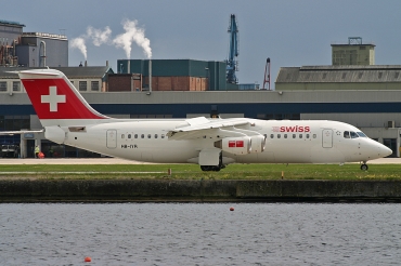 HB-IYR, (cn E3382), British Aerospace Avro 146-RJ100