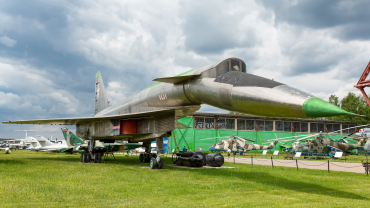 101 (6903048) 1972 Sukhoi T-4