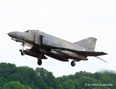 01501 (4443) 1974 McDonnell Douglas F-4E Phantom II