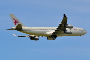 A7-HHK (026) 1993 Airbus A340-211