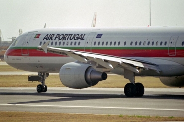 CS-TJG (1713) 2002 Airbus A321-211