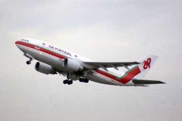 CS-TEJ (494) 1988 Airbus A310-304