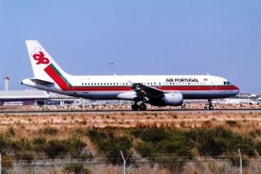 CS-TNE (395) 1992 Airbus A320-212