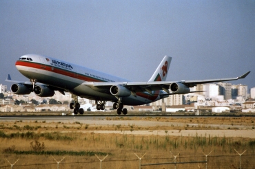 CS-TOC (079) 1995 Airbus A340-312