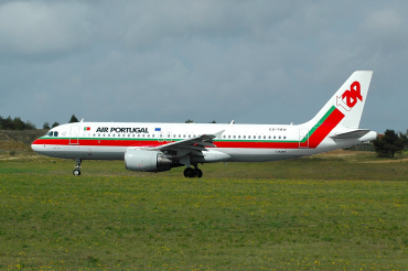 CS-TMW (1667) 2001 Airbus A320-214