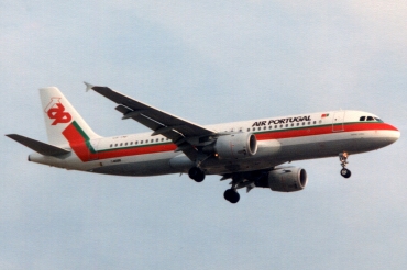 CS-TNF (407) 1993 Airbus A320-211