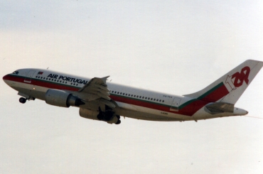 CS-TEX (565) 1990 Airbus A310-304