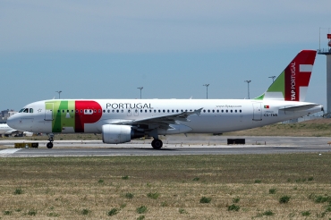CS-TNR (3883) 2009 Airbus A320-214