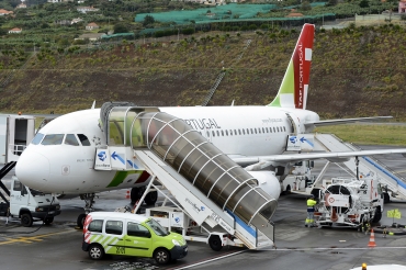 CS-TTK (1034) 1999 Airbus A319-111