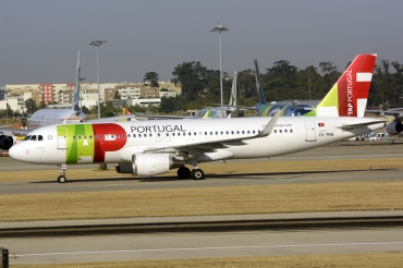 CS-TNQ (3769) 2009 Airbus A320-214(WL)