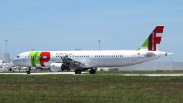 CS-TJE (1307) 2000 Airbus A321-211