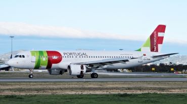 CS-TMW (1667) 2001 Airbus A320-214