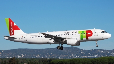 CS-TNQ (3769) 2009 Airbus A320-214