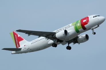 CS-TNS (4021) 2009 Airbus A320-214