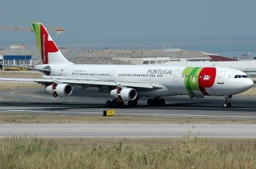CS-TOD (091) 1995 Airbus A340-312