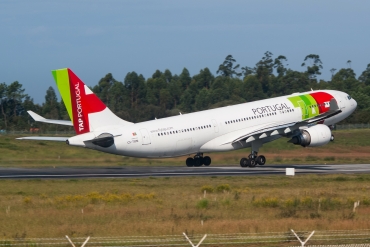 CS-TOM (899) 2008 Airbus A330-202