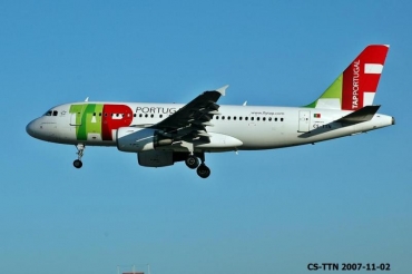 CS-TTN (1120) 1999 Airbus A319-111
