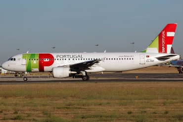 CS-TNT (4095) 2009 Airbus A320-214